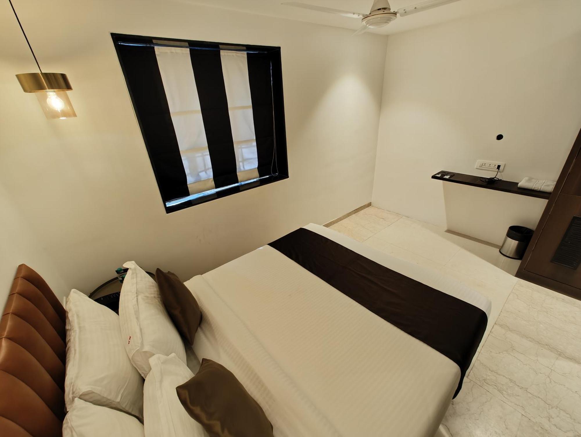 The Majlis Hotel - Colaba 孟买 外观 照片