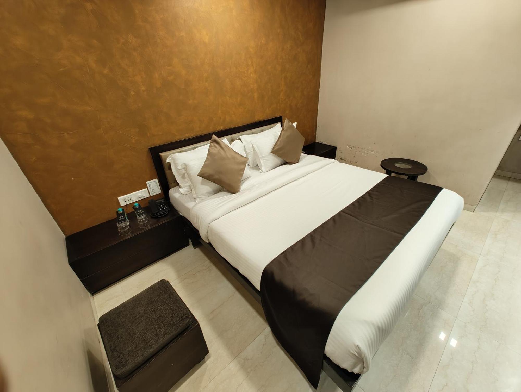 The Majlis Hotel - Colaba 孟买 外观 照片