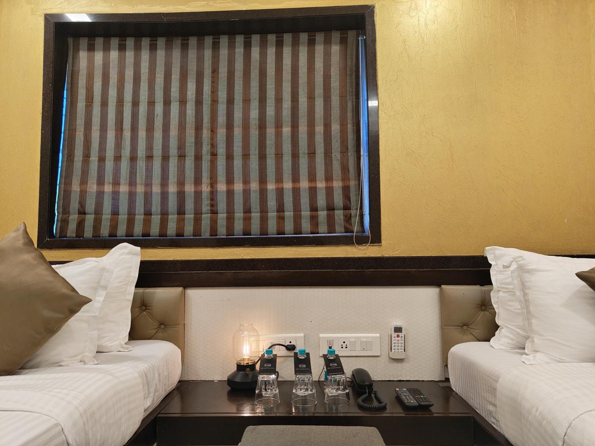 The Majlis Hotel - Colaba 孟买 外观 照片