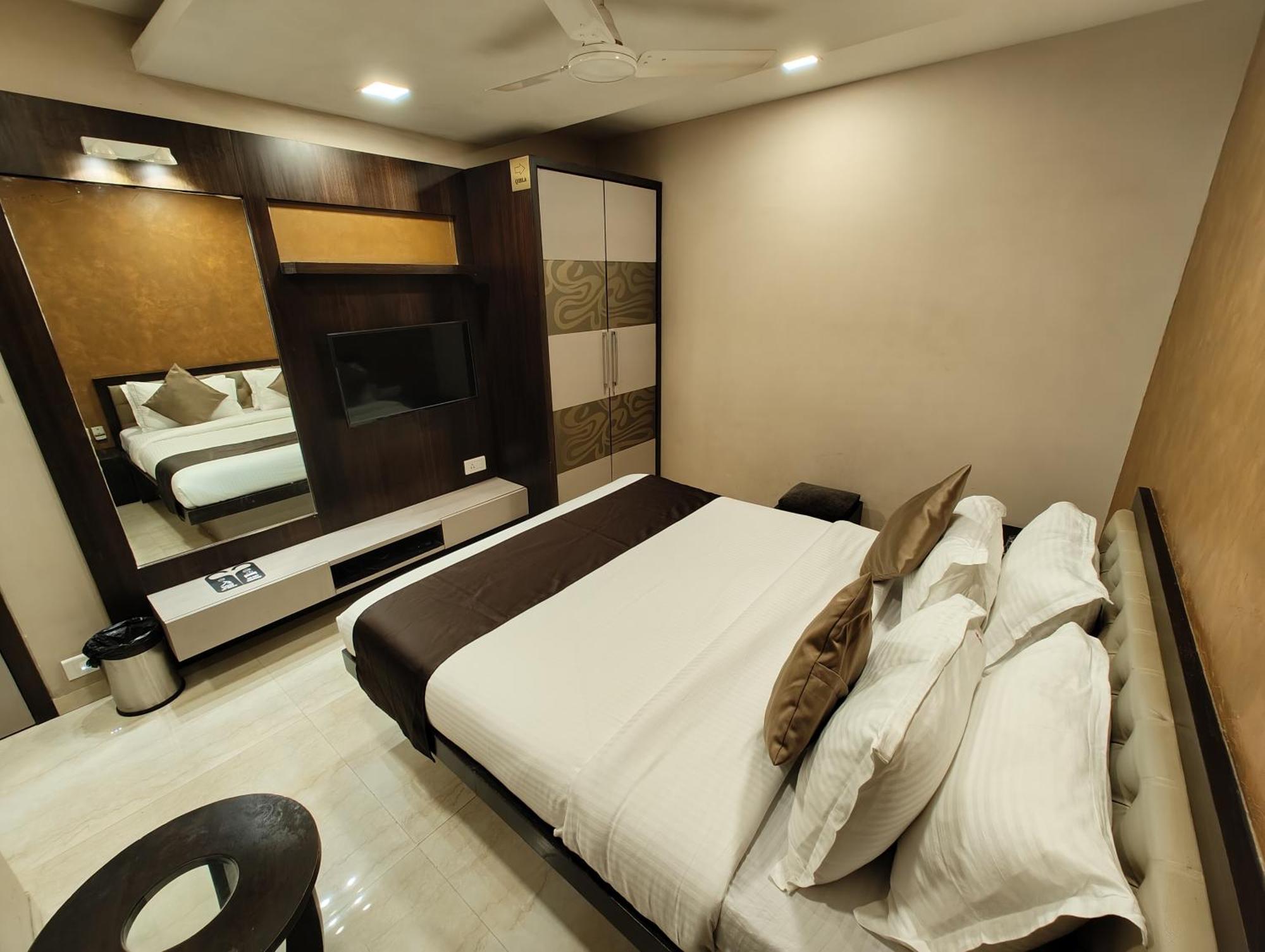 The Majlis Hotel - Colaba 孟买 外观 照片