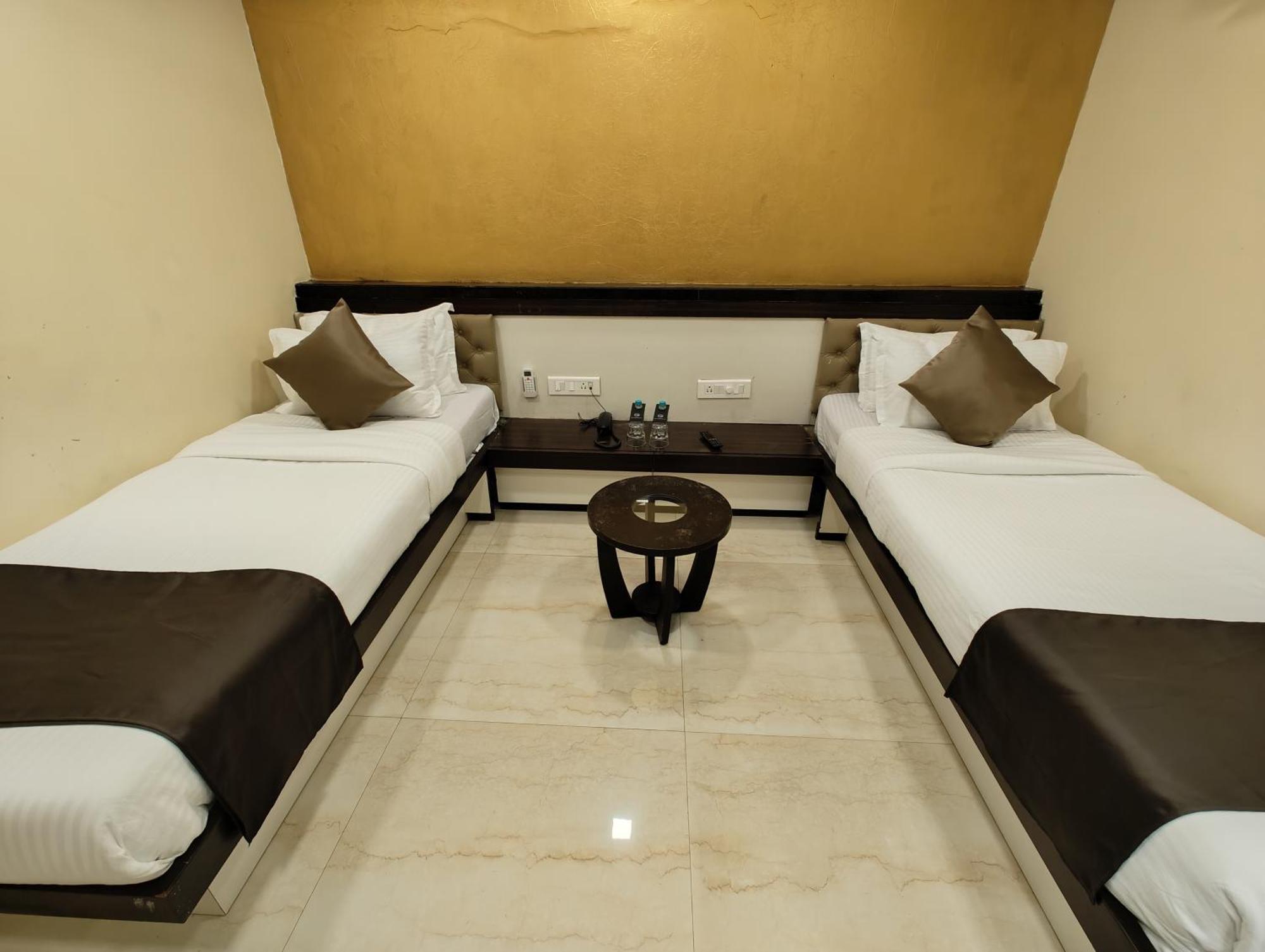 The Majlis Hotel - Colaba 孟买 外观 照片