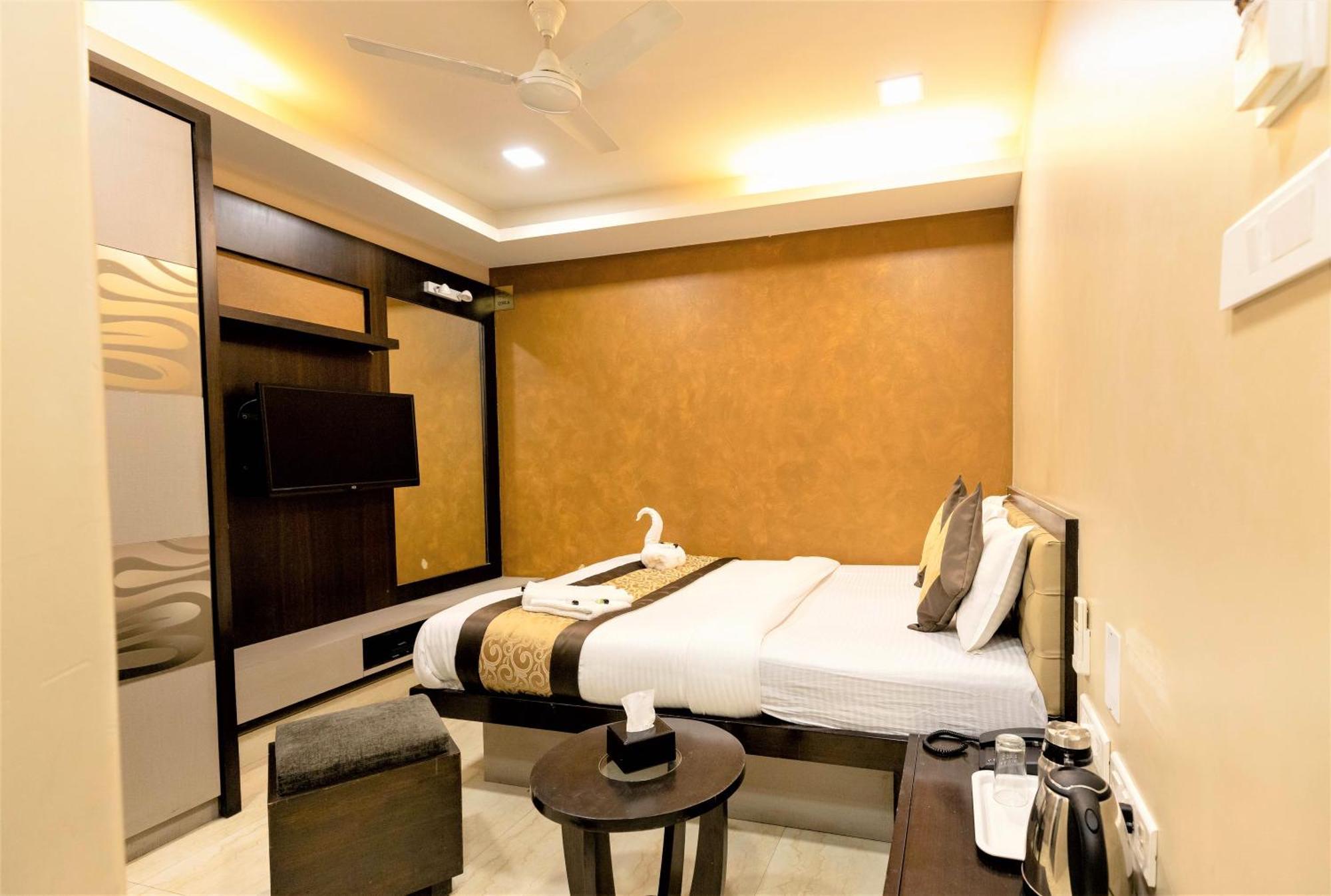 The Majlis Hotel - Colaba 孟买 外观 照片